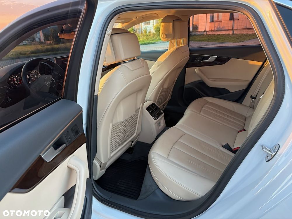 Audi A4 Limousine - 9
