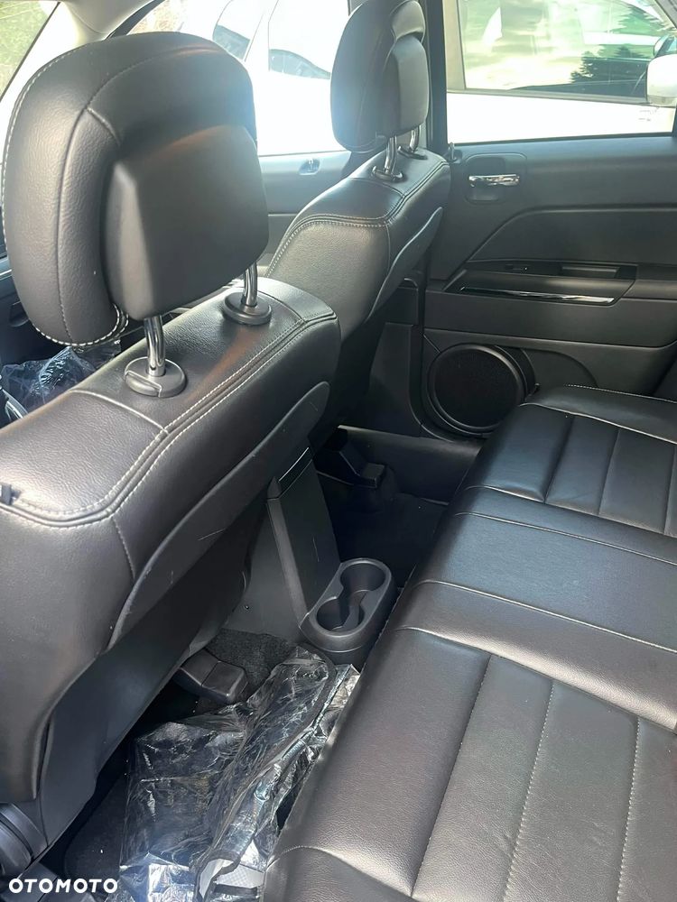 Jeep Compass - 10