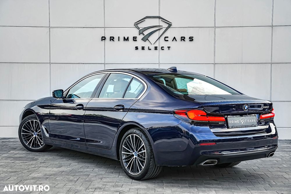 BMW Seria 5 520i Aut. - 4