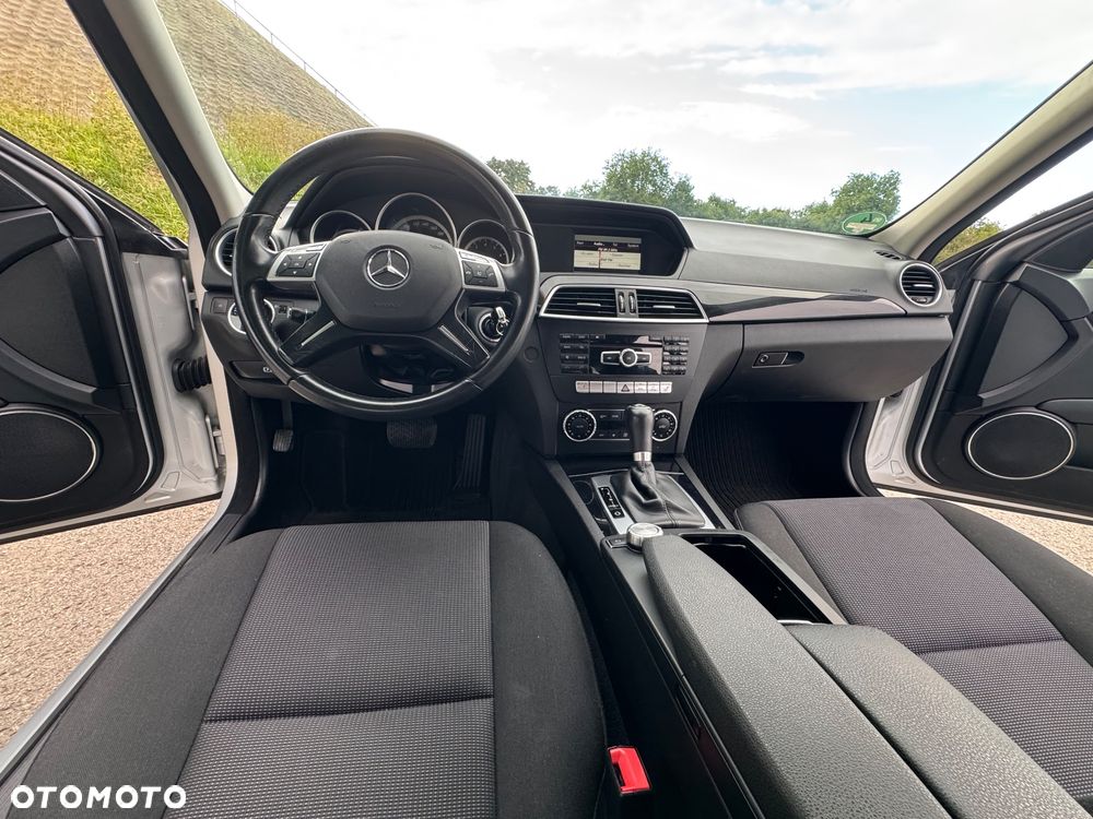 Mercedes-Benz Klasa C 180 7G-TRONIC Avantgarde - 33