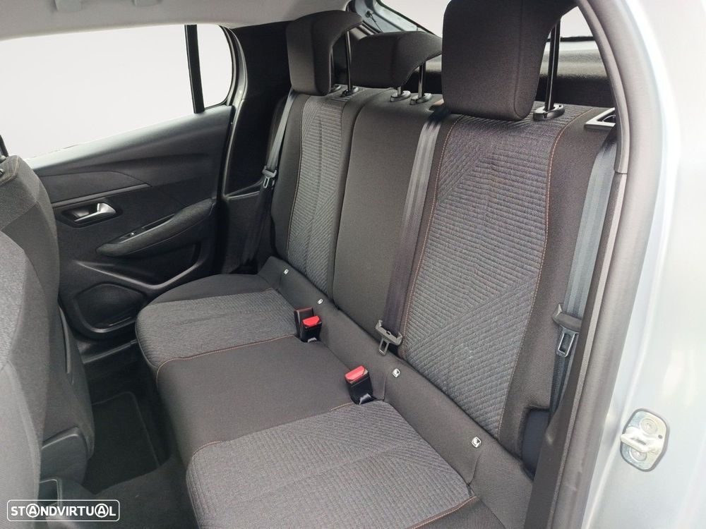 Peugeot 208 1.2 PureTech Style - 13