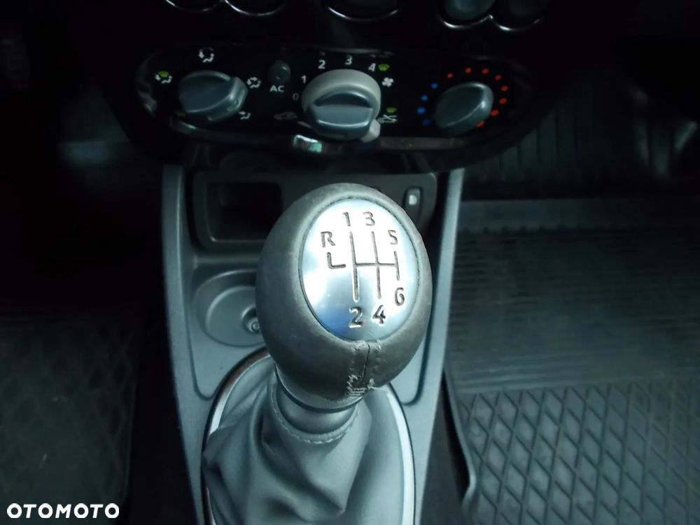 Dacia Duster dCi 110 FAP 4x2 Prestige - 10