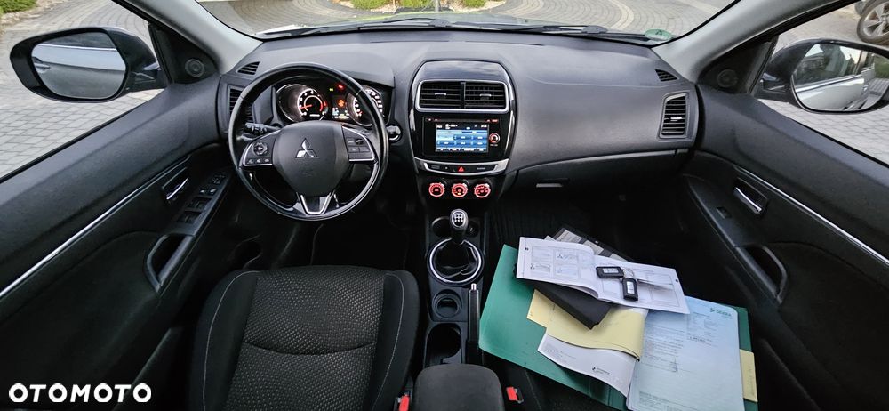 Mitsubishi ASX - 8