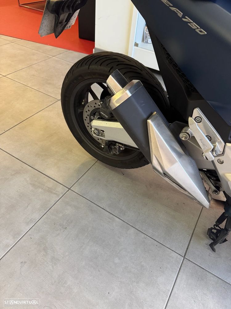 Honda Forza 750  caixa automatica - 4