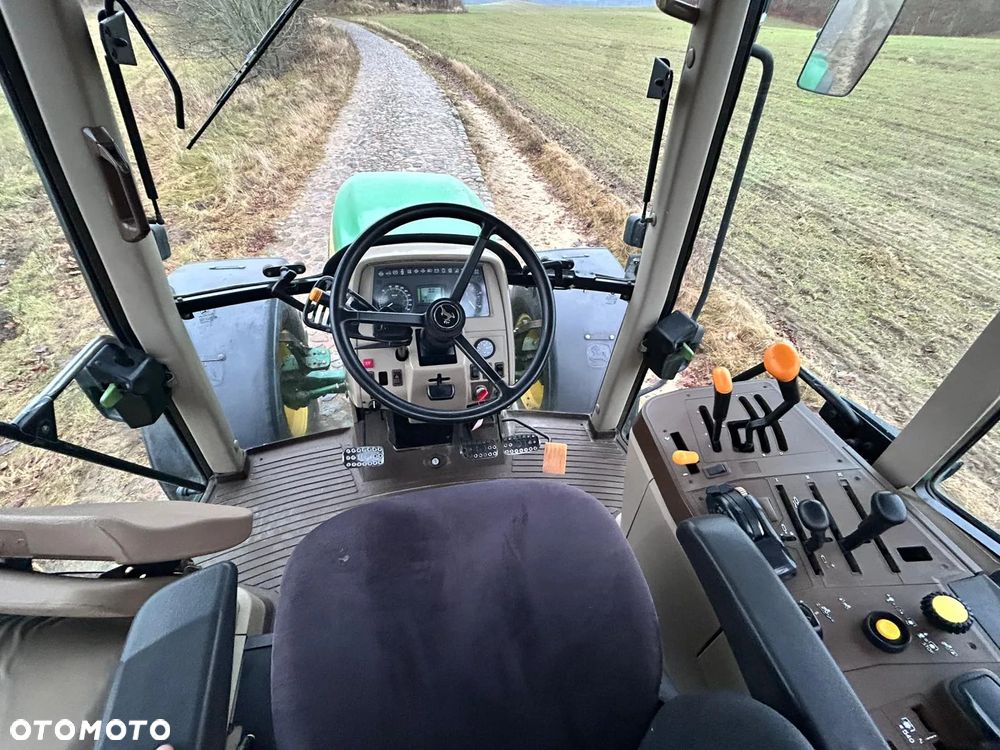 John Deere - 6