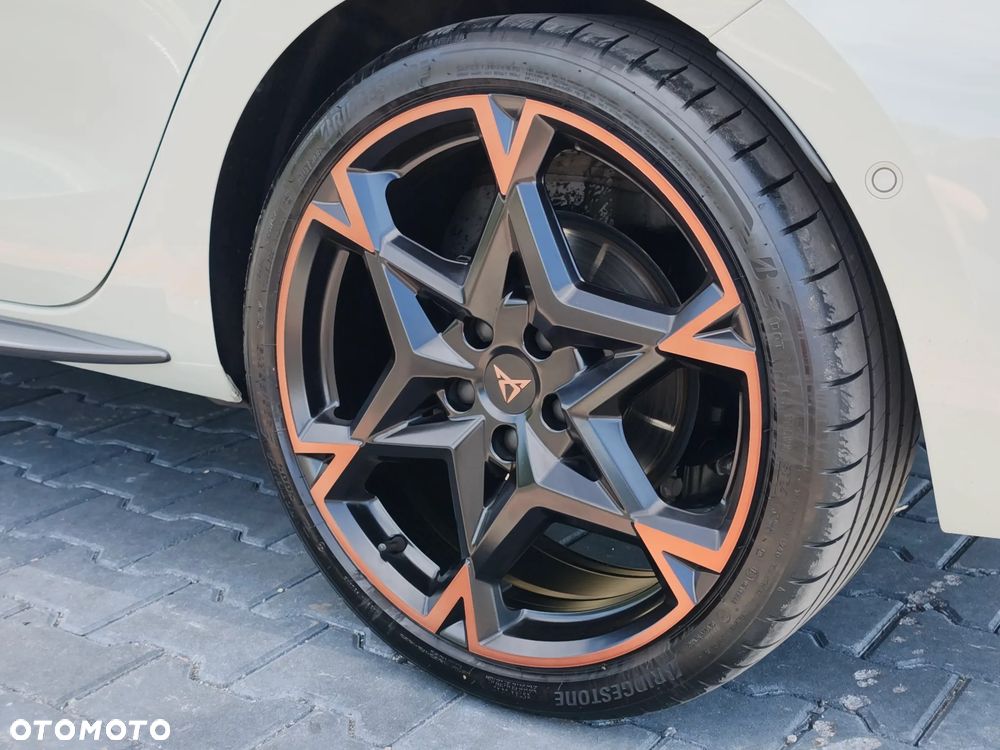 Cupra Leon 1.5 eTSI DSG - 30