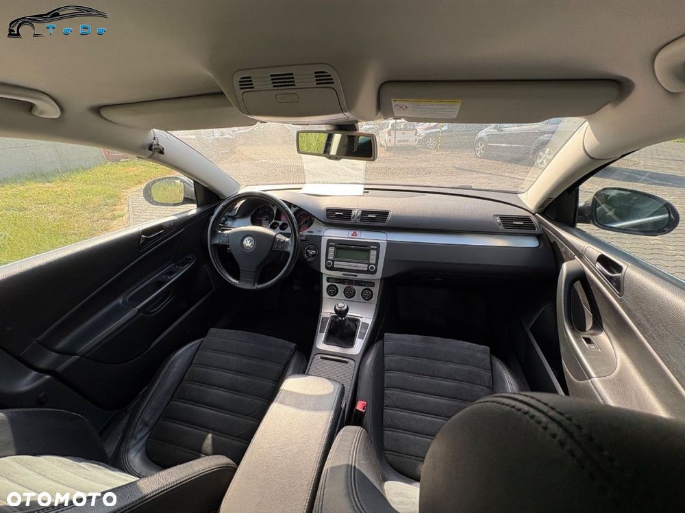Volkswagen Passat Variant 2.0 TDI DPF 4Mot Highline - 29