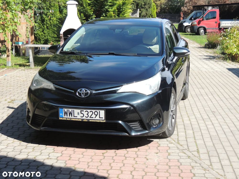 Toyota Avensis 2.0 D-4D Premium - 1