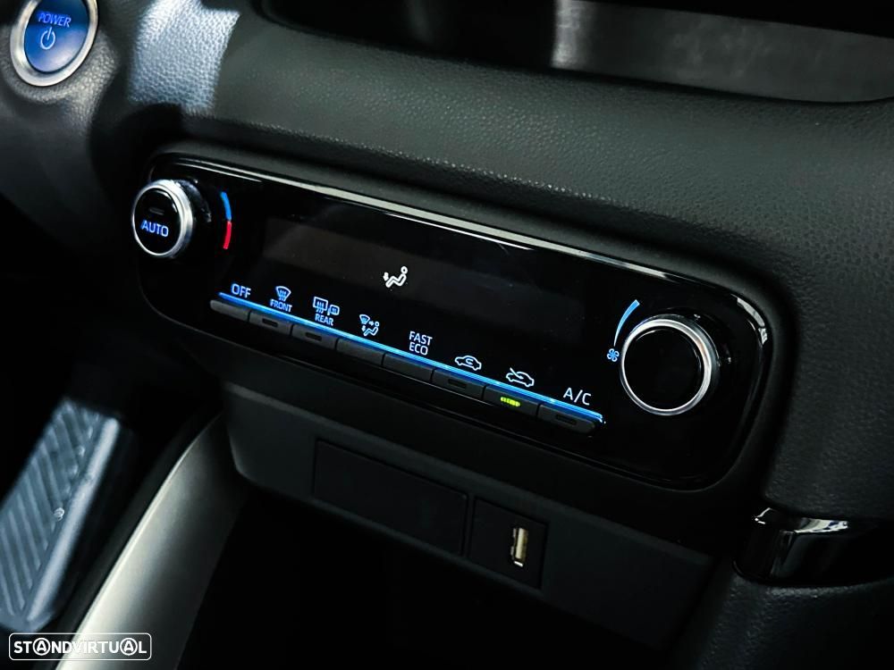 Toyota Yaris 1.5 HDF Premier Edition - 24