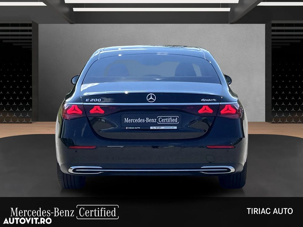 Mercedes-Benz E 200 4MATIC MHEV - 6