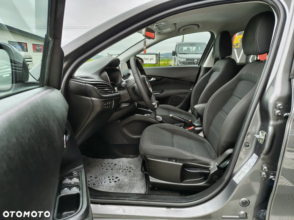 Fiat Tipo 1.4 T-Jet Business Line - 24
