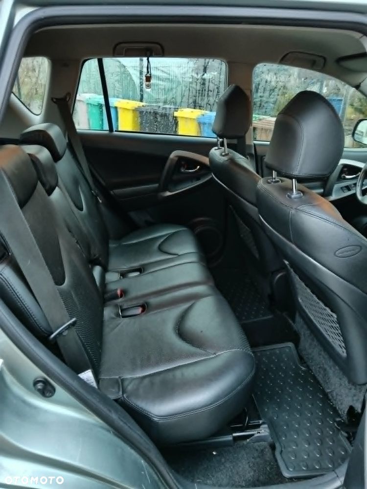 Toyota RAV4 2.0 VVT-i Sol - 6
