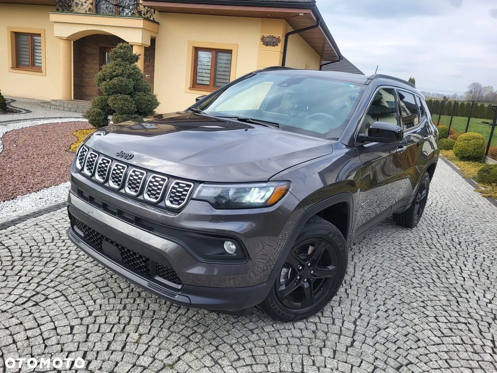 Jeep Compass - 23