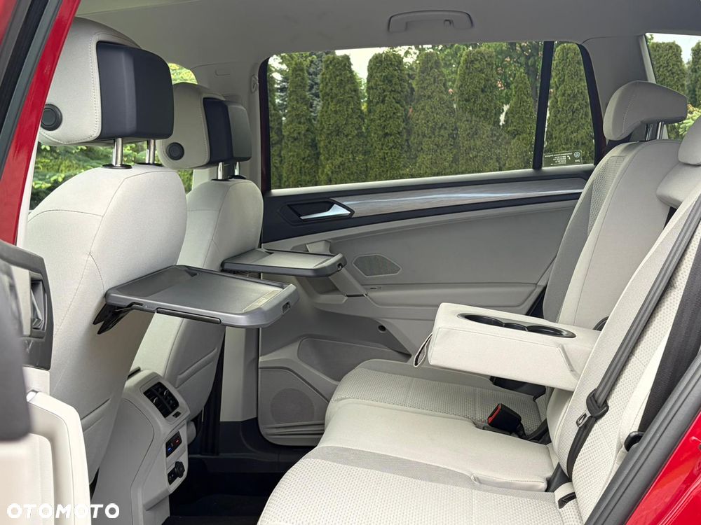 Volkswagen Tiguan - 33