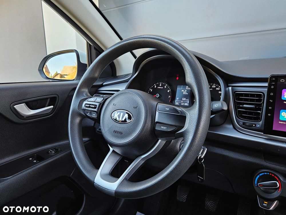Kia Rio 1.2 M - 10
