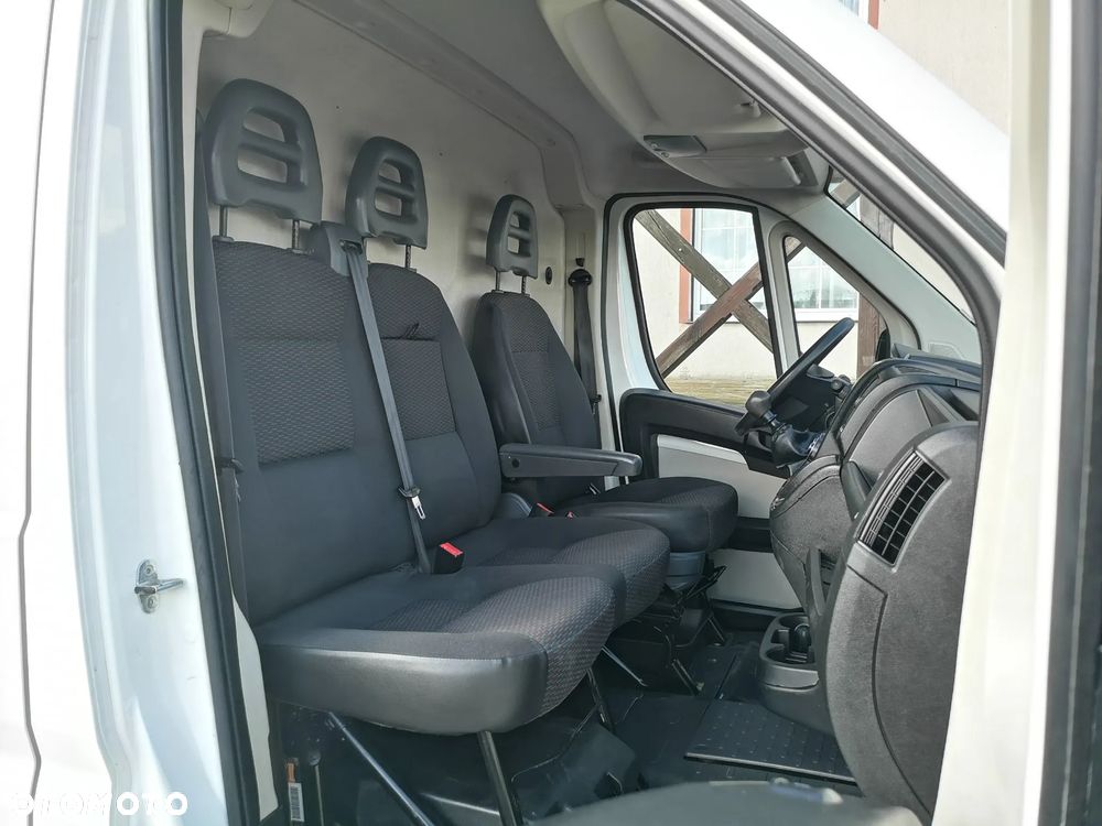 Peugeot Boxer 2.0 BlueHDi 110 - 12