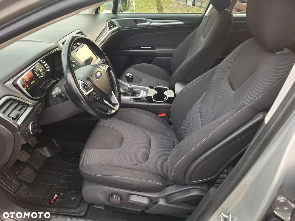 Ford Mondeo 2.0 TDCi Start-Stopp Titanium - 24