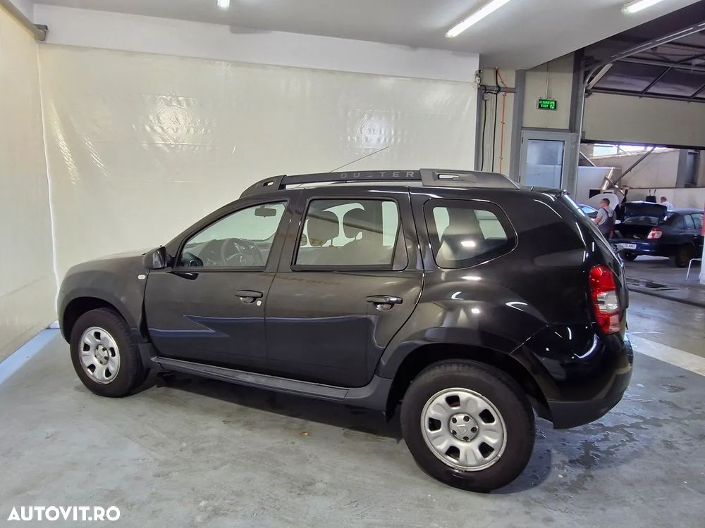Dacia Duster 1.5 dCi 4x4 Laureate - 9