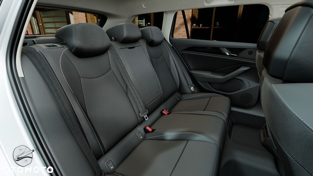 Volkswagen Passat - 13