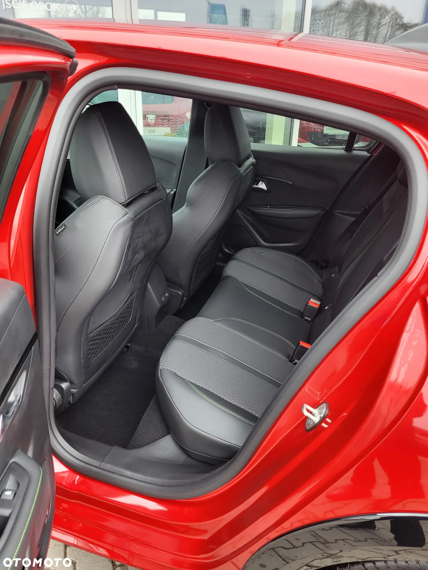 Peugeot 208 1.2 mHEV GT - 6