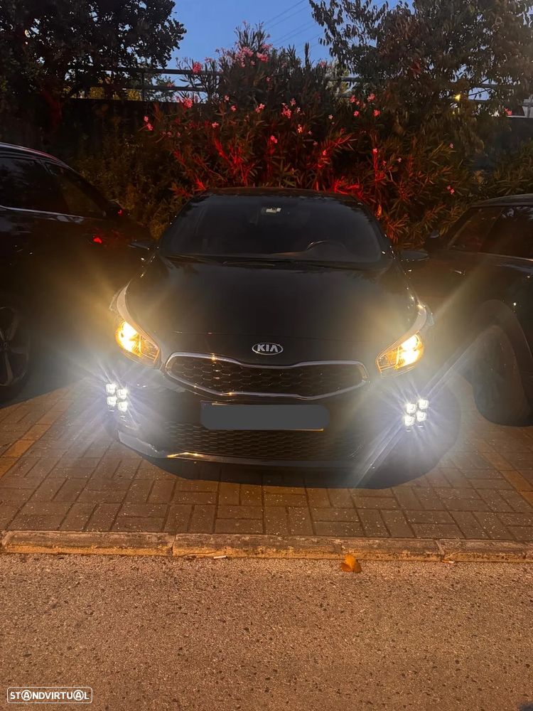 Kia Ceed S Coupé 1.6 CRDi GT Line - 5