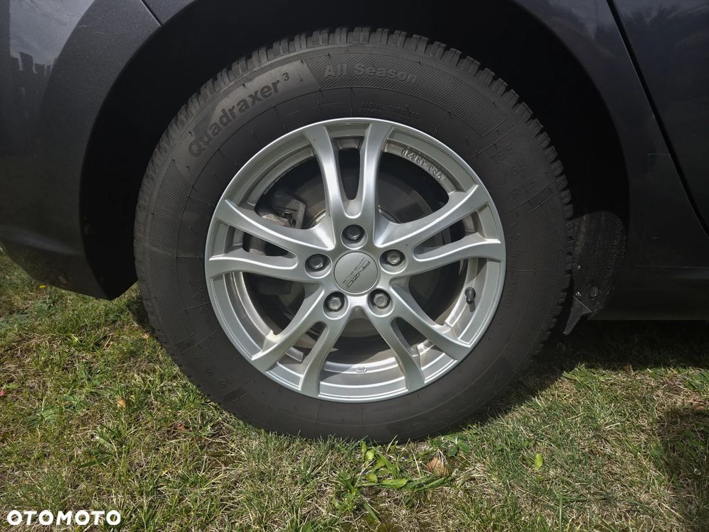 Hyundai i30 1.4 Classic + - 12