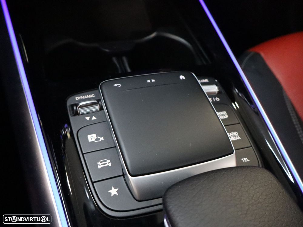 Mercedes-Benz GLA 250 e AMG Line - 21