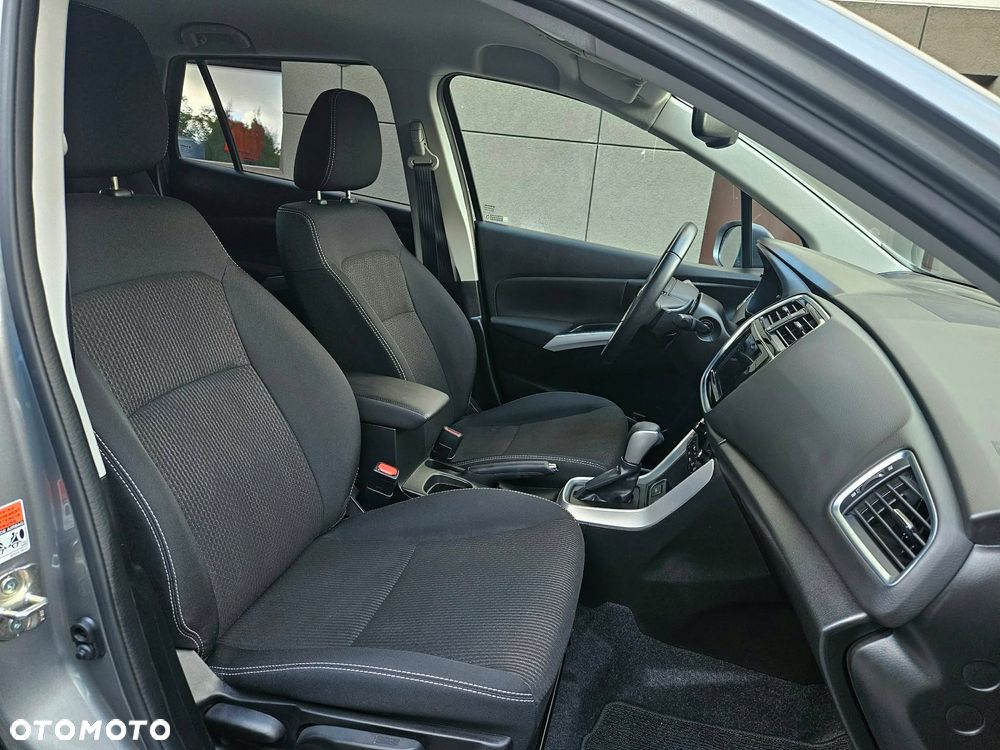Suzuki SX4 S-Cross 1.4 SHVS Premium - 13