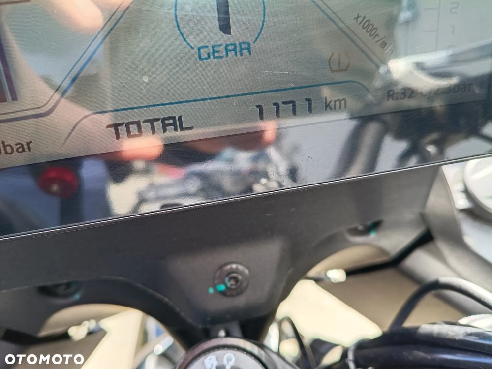 QJMOTOR SRT 600SX - 7