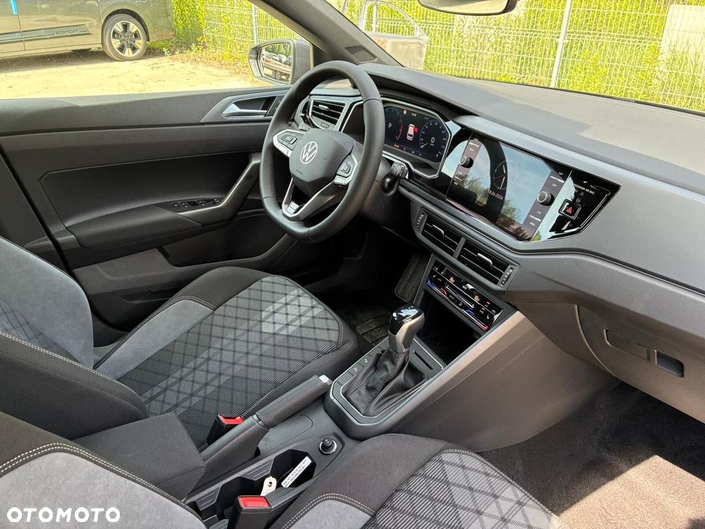 Volkswagen Polo - 25