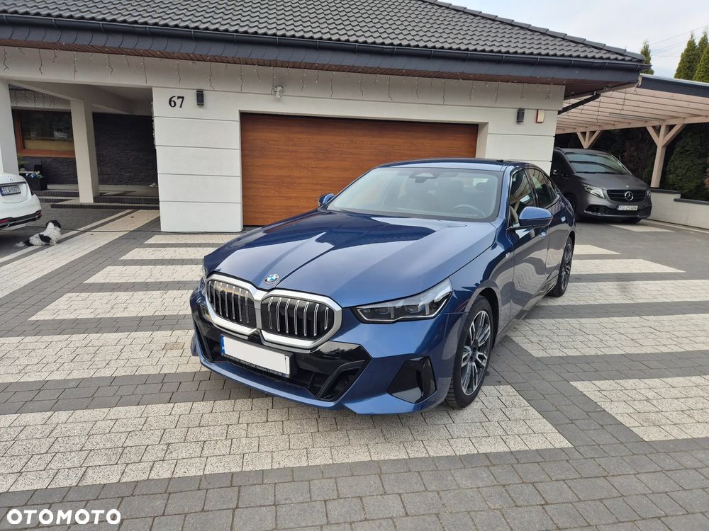 BMW Seria 5 520i mHEV M Sport sport - 1