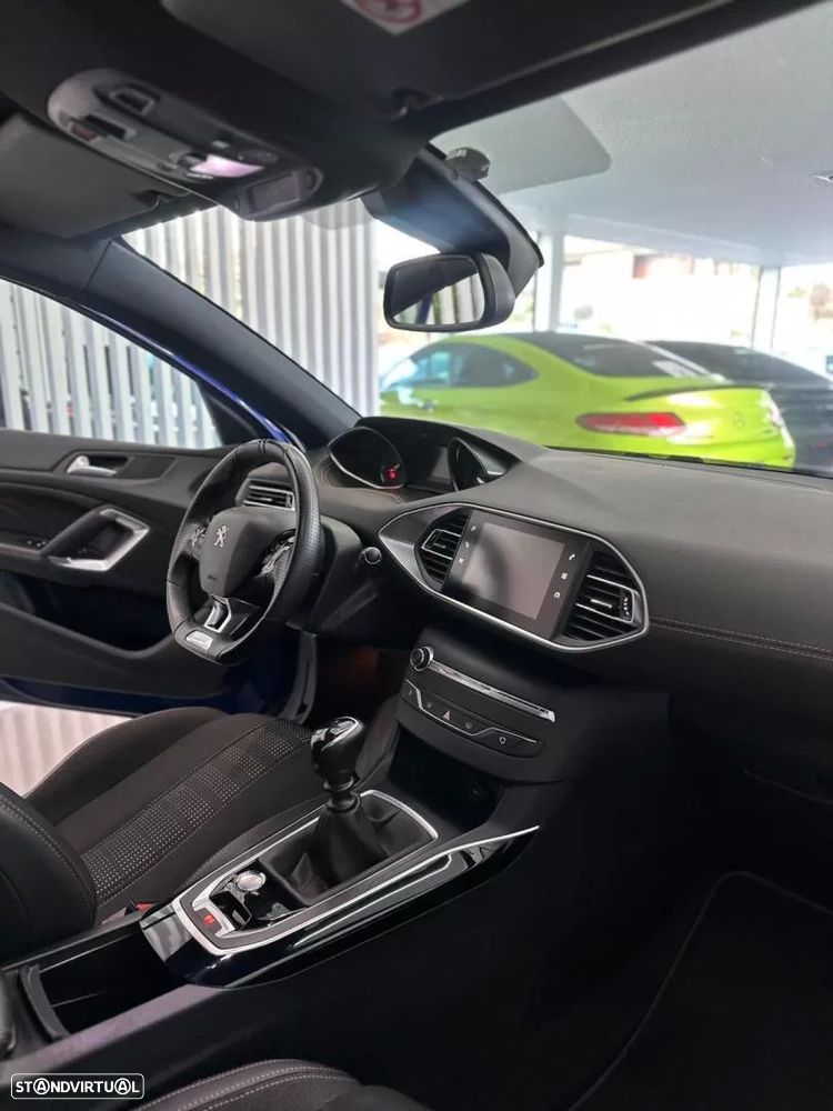 Peugeot 308 1.2 PureTech GT Line - 12
