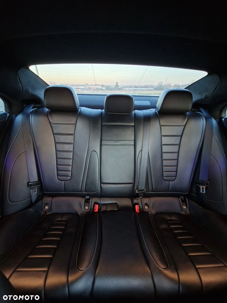 Mercedes-Benz CLS - 13