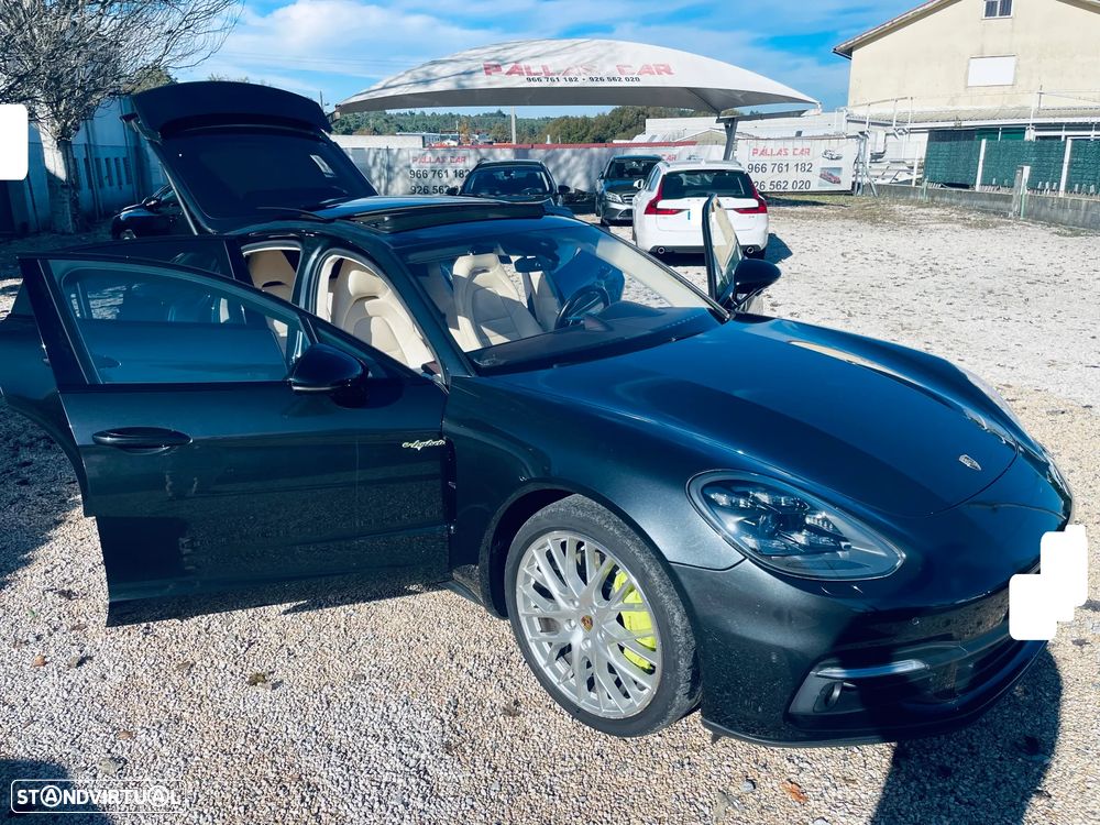 Porsche Panamera 4 E-Hybrid Platinum Edition - 17