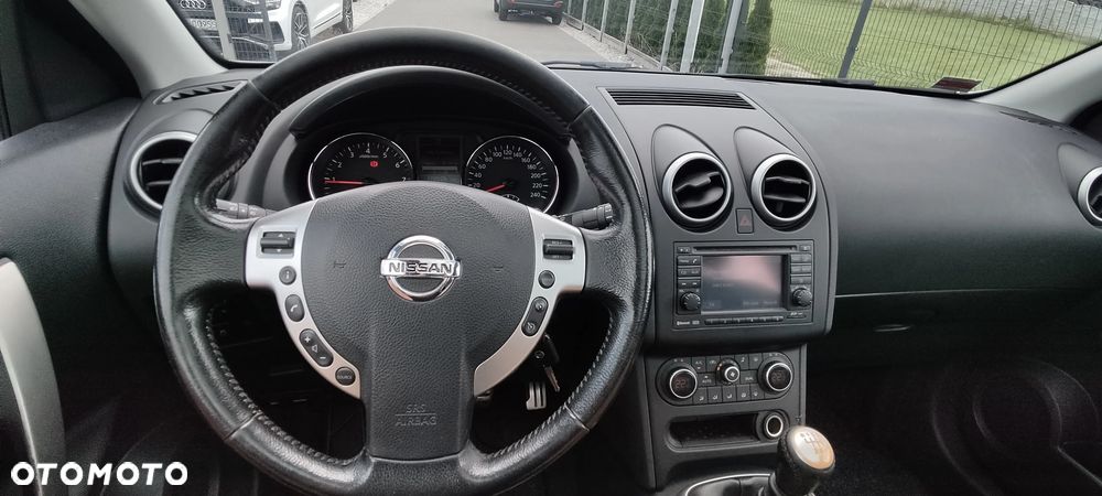 Nissan Qashqai 2.0 4x4 visia - 10