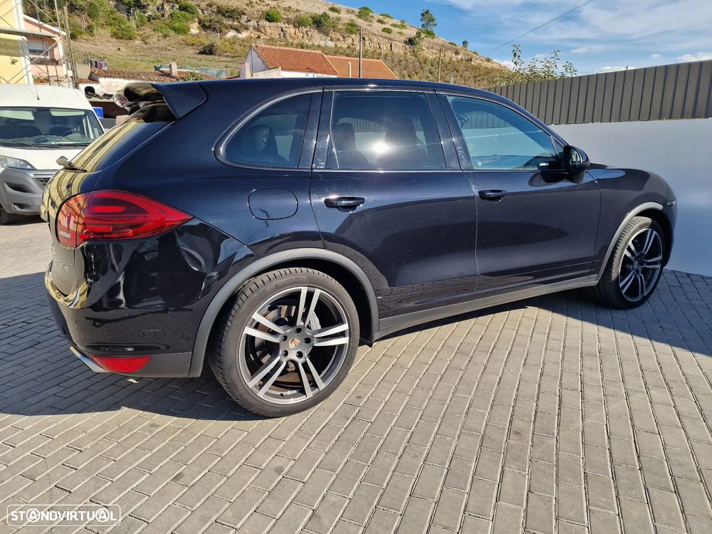Porsche Cayenne II Platinum Edition - 10