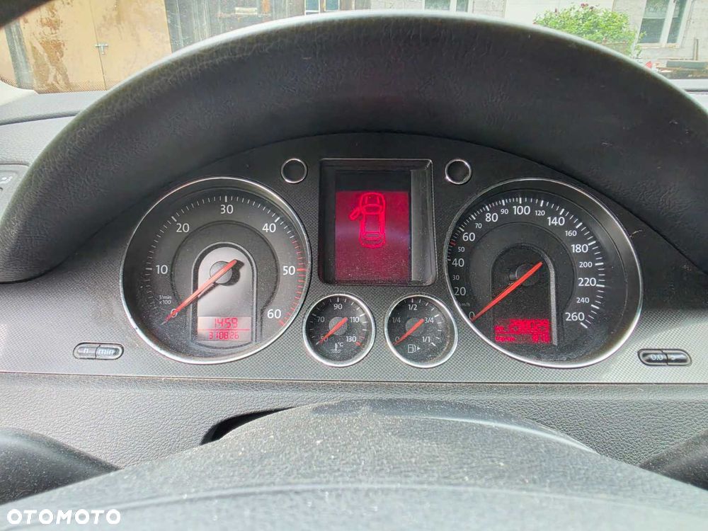 Volkswagen Passat - 7