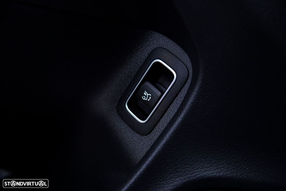 Mercedes-Benz CLA 180 d 7G-DCT Progressive - 41