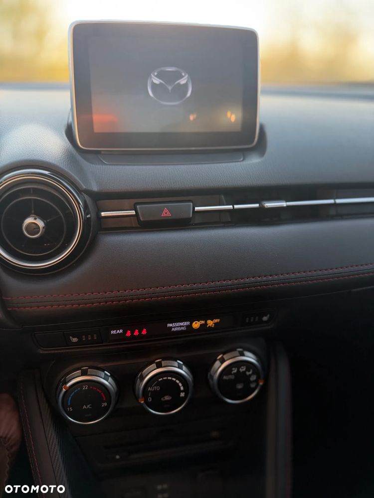 Mazda 2 SKYACTIV-G 115 (i-ELOOP) Sports-Line - 38