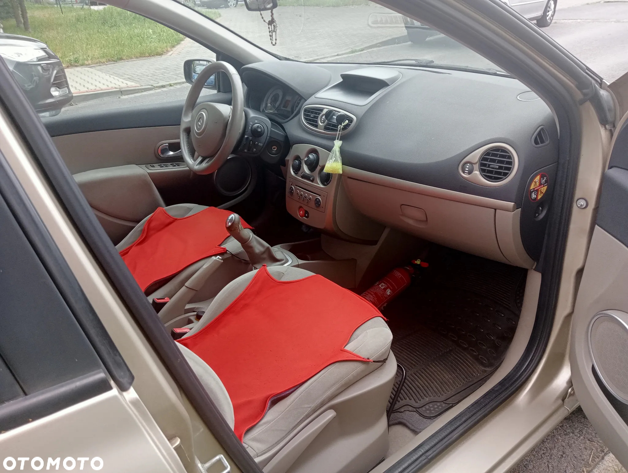 Renault Clio 1.4 16V Dynamique - 8