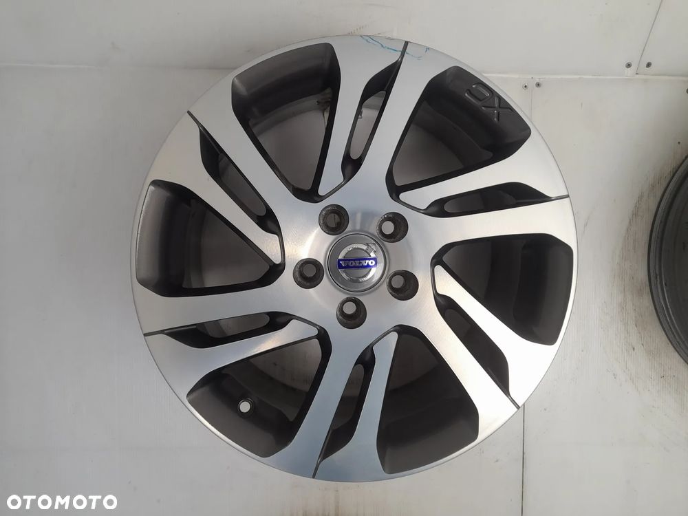Felgi aluminiowe Volvo OE 31302112 7,5" x 17" 5x108 ET55 - 2