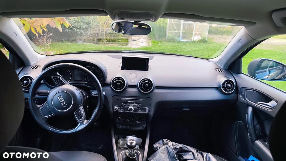 Audi A1 1.6 TDI Attraction - 8