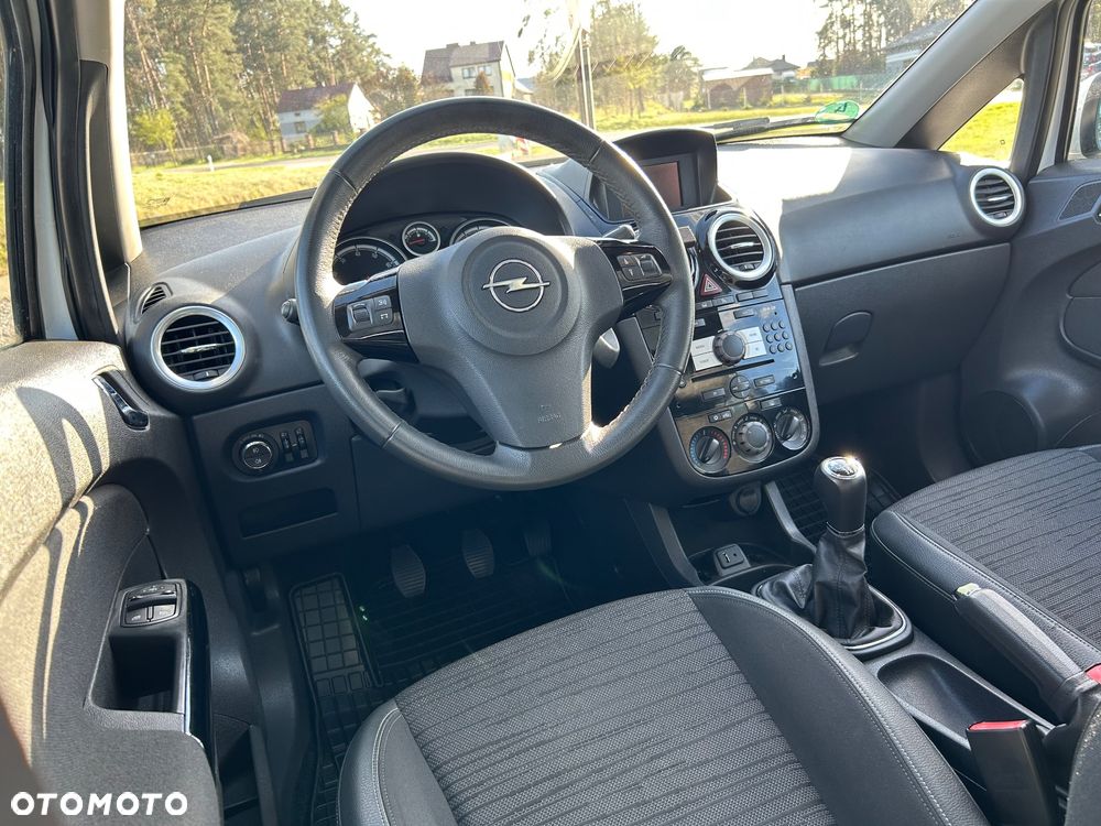 Opel Corsa 1.4 16V Energy - 14