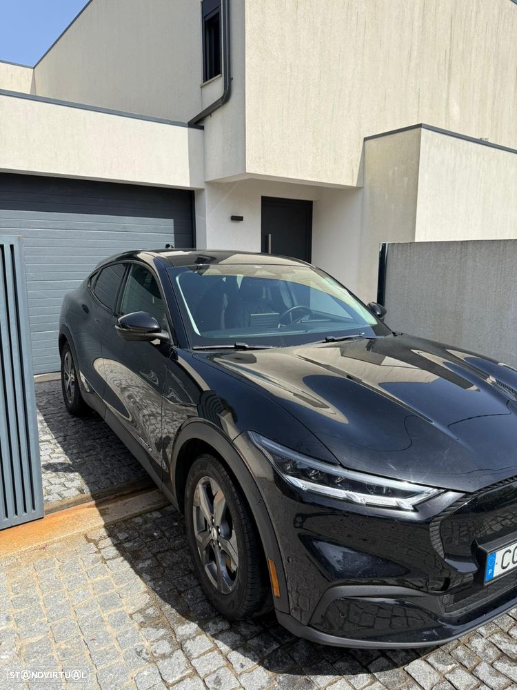 Ford Mustang Mach-E Standard - 11