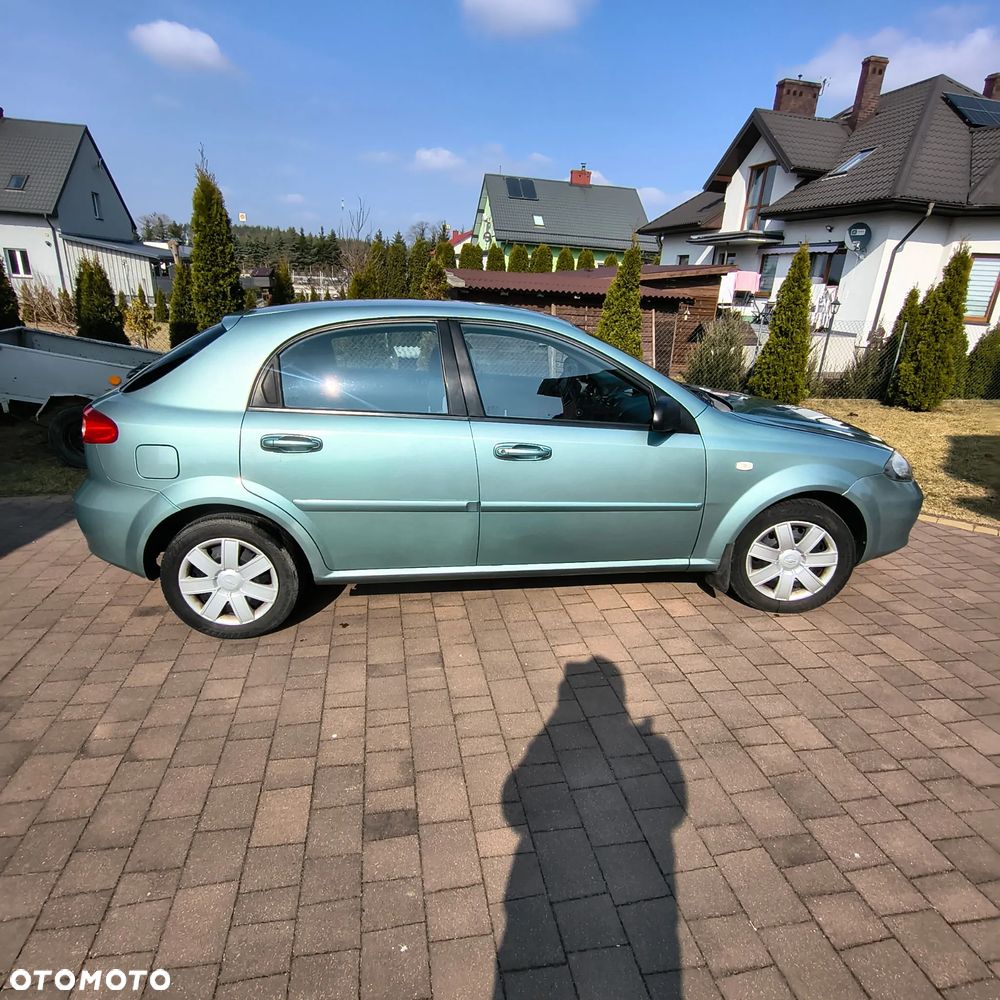 Chevrolet Lacetti 1.4 SE / Star - 2