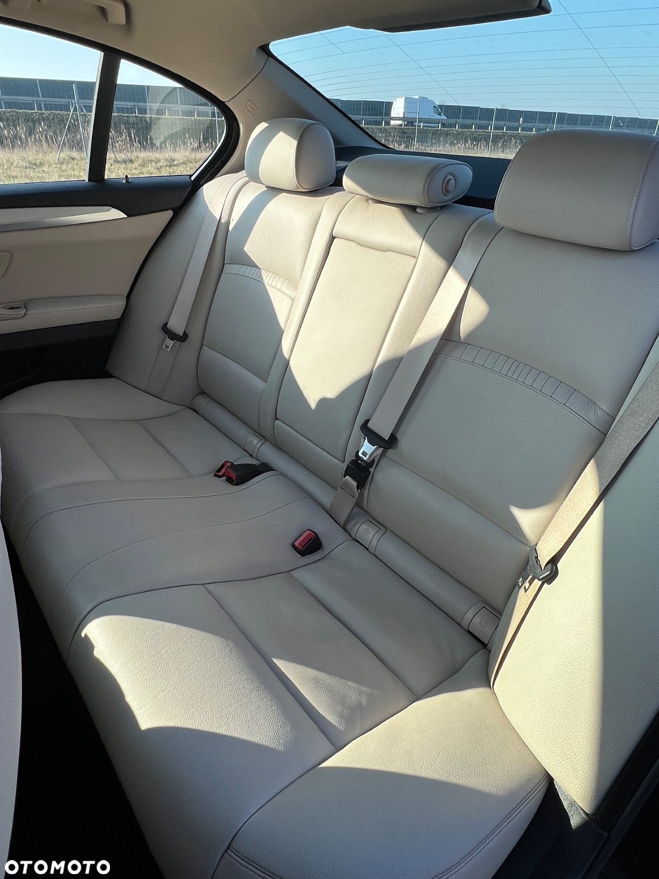 BMW Seria 5 520d xDrive - 16
