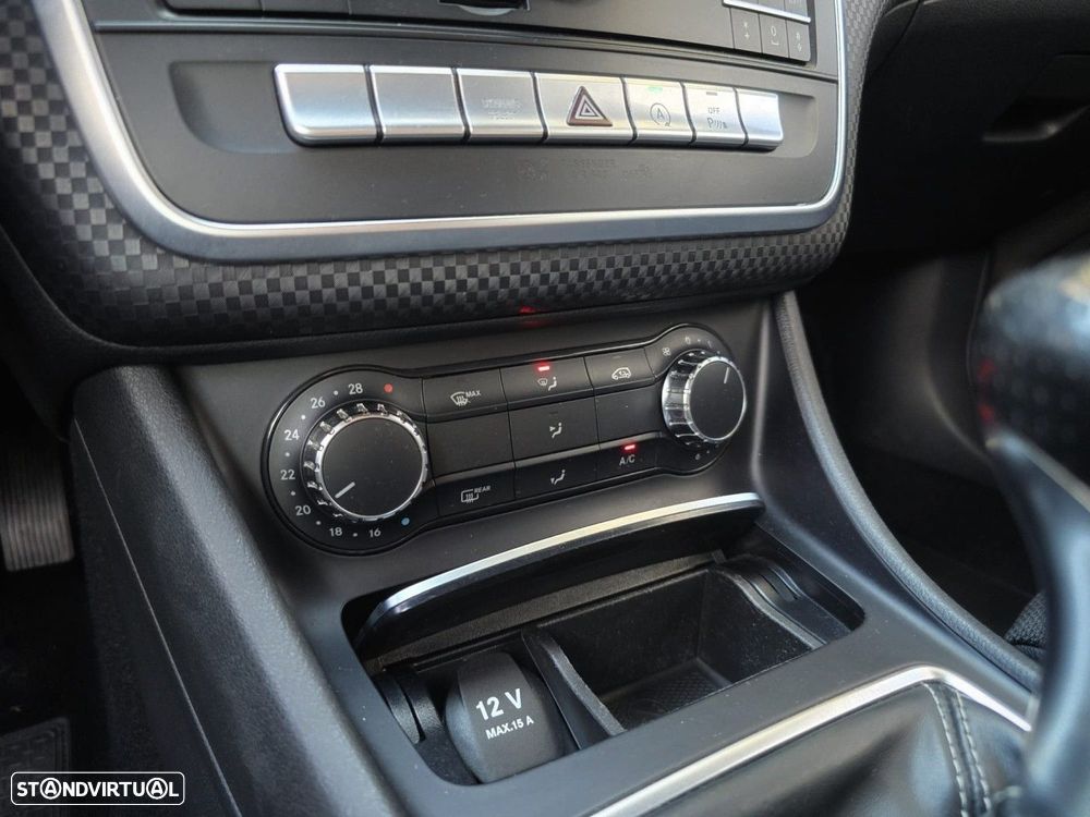 Mercedes-Benz A 180 d Urban - 17
