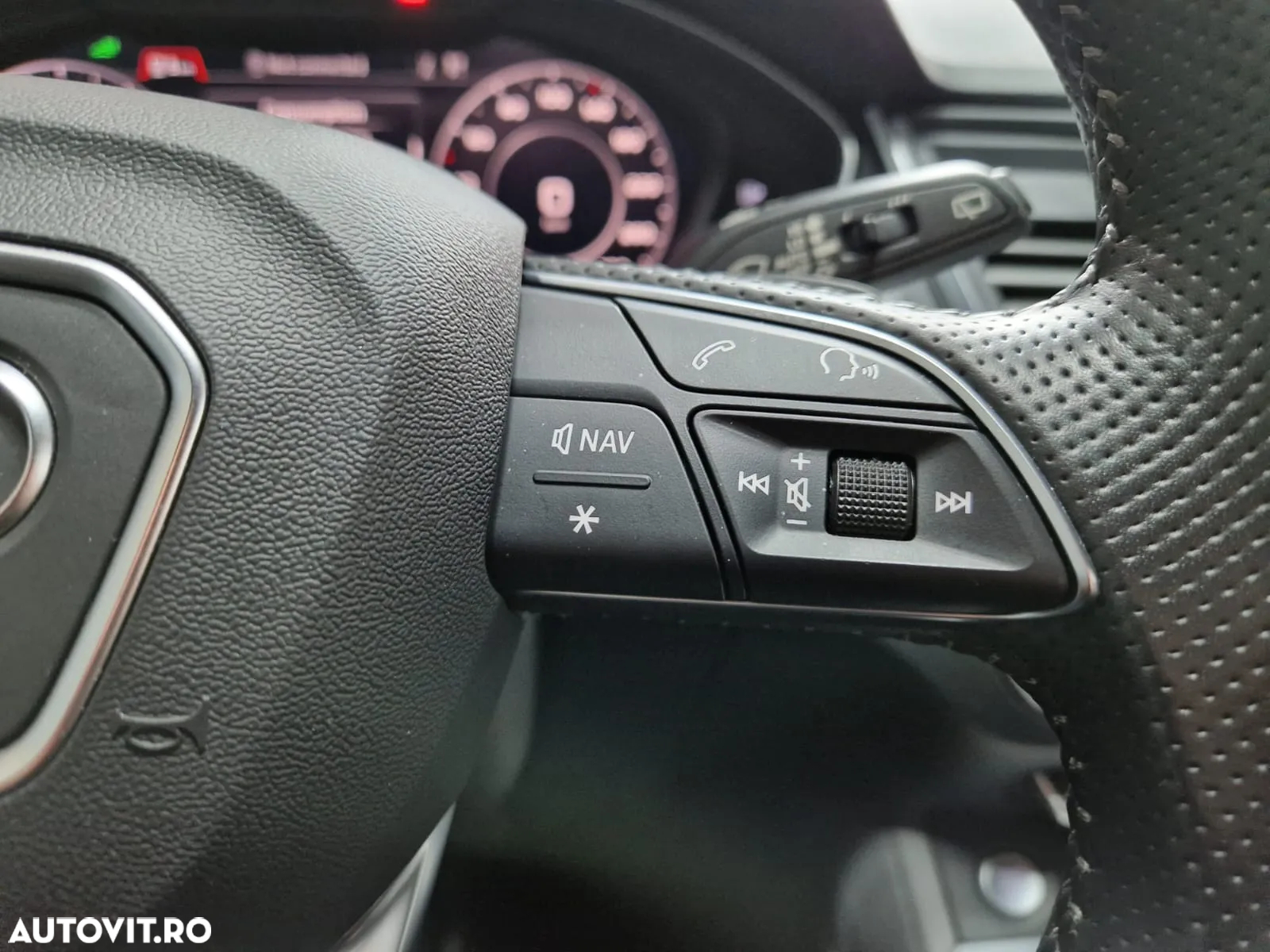 Audi Q5 50 TFSI e quattro S tronic sport - 16