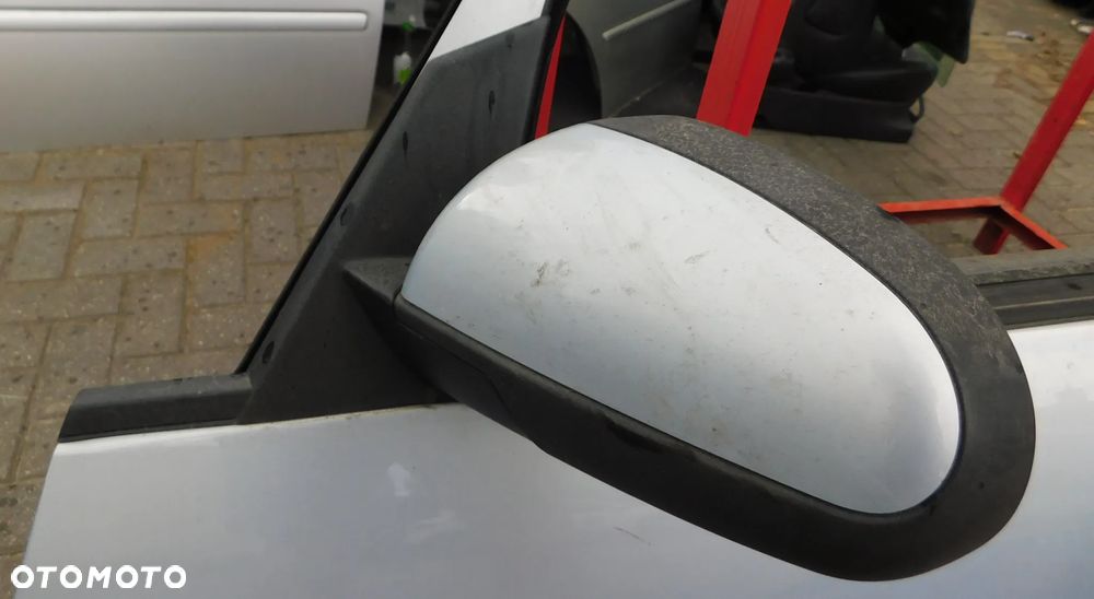 lusterko lewe MITSUBISHI COLT VI CZ5 04-08 T42 - 2