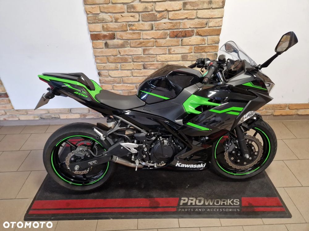 Kawasaki Ninja 400 - 24